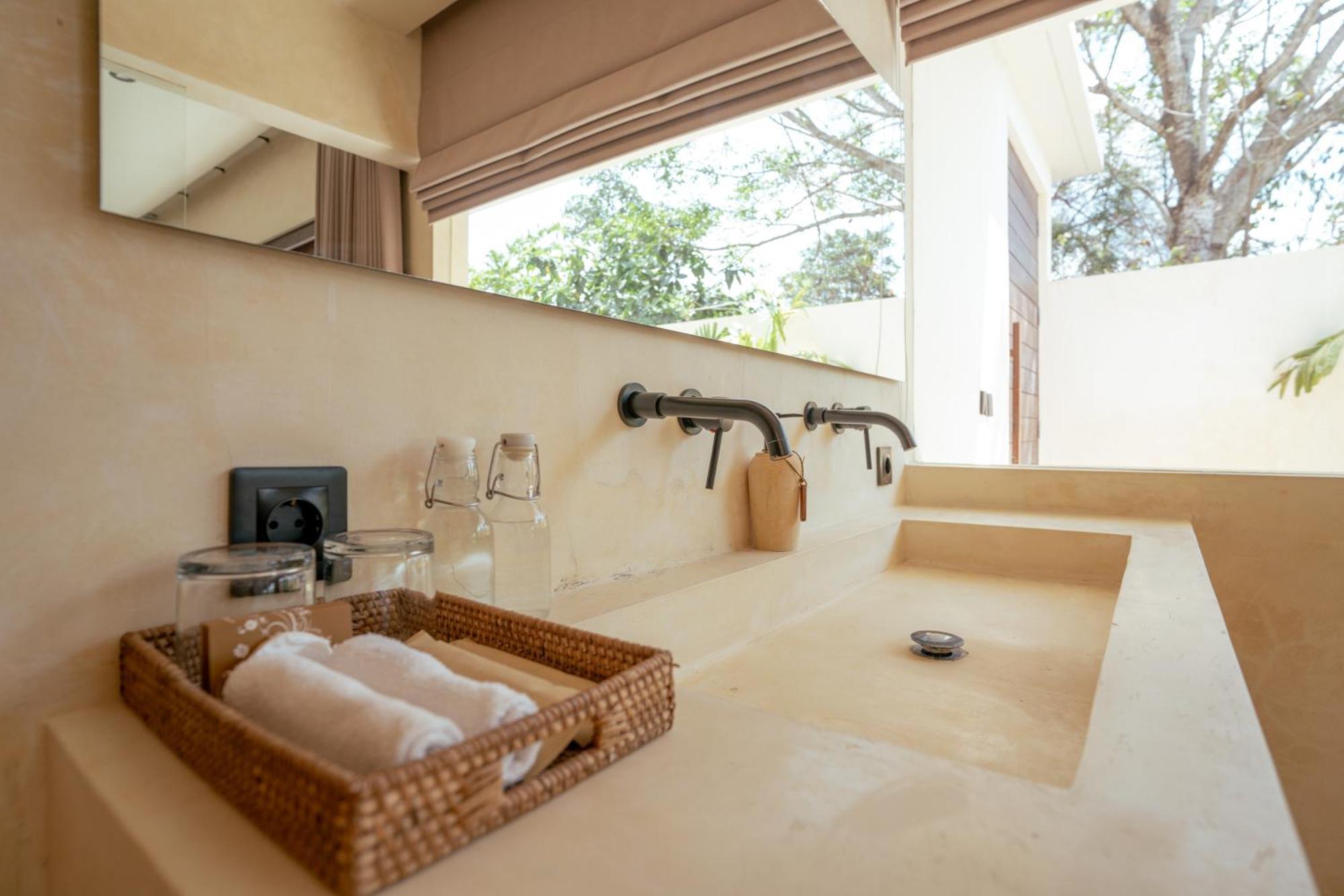 Olea Villas Resort Kuta  Esterno foto